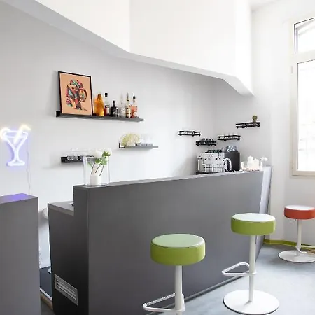 Bohoostel Hostal *