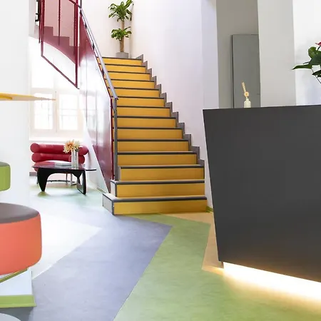 Bohoostel * Μπολόνια